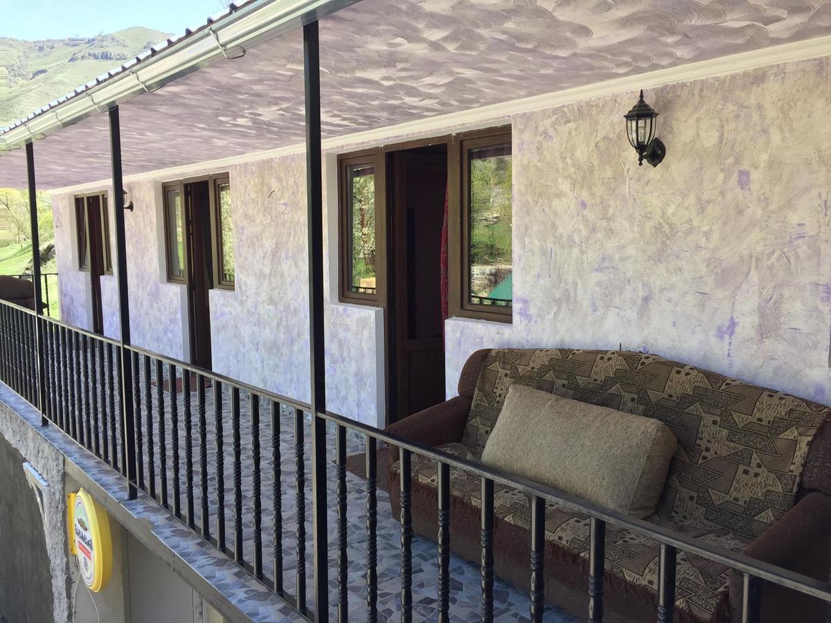 Guest House Geno Vardzia Hot Spring T'mogvi Екстер'єр фото